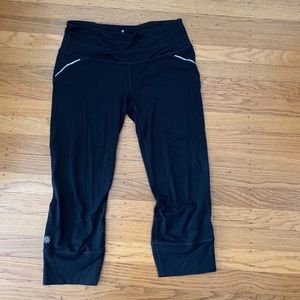 Athleta Capri Leggings